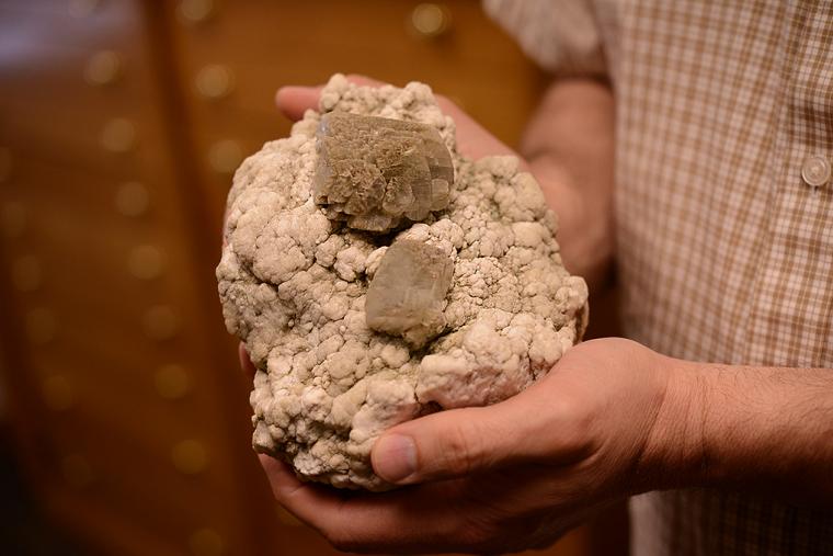 TUNELLITE on ULEXITE